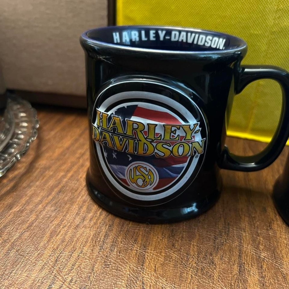 Harley Davidson USA black coffee mugs